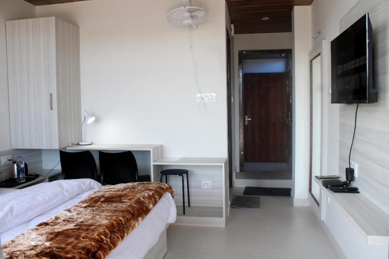 Him Aashrey B&B Homestay Shimla Exterior photo